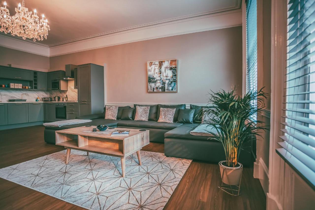 63 Chester Rows City Centre Apartment C By Rework Accommodation ภายนอก รูปภาพ